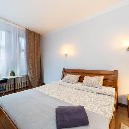 Apartment Spacious 3-bedroom In Center *