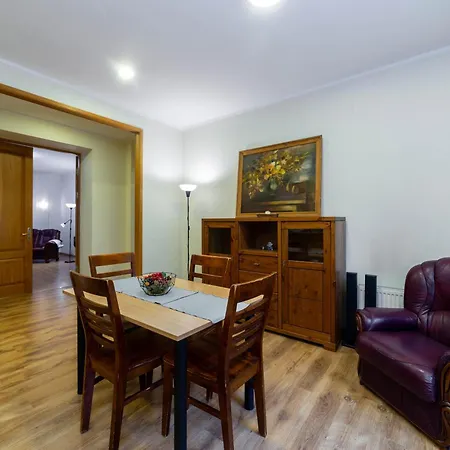 Апартаменты Spacious 3-bedroom In Center
